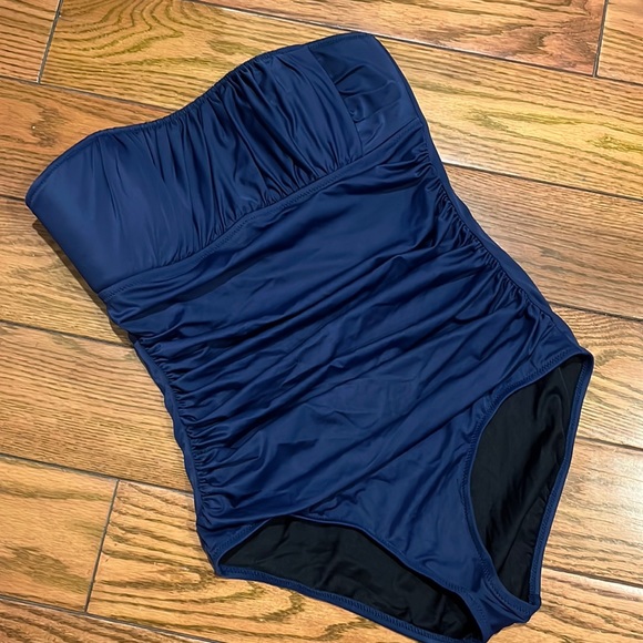 J. Crew Other - J Crew Navy ruched strapless swimsuit sz 12 EUC